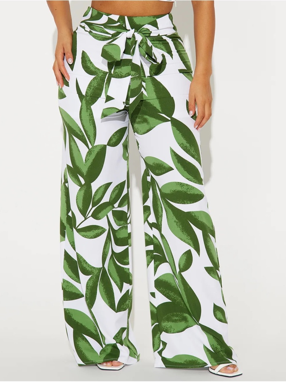 Fashion Nova Green & White Tropical Leaf Wide Leg Pants Size 2X